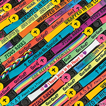 friendship bracelets with letters. Friendship Bracelets (75