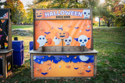 Halloween Carnival Stall- Knock Down