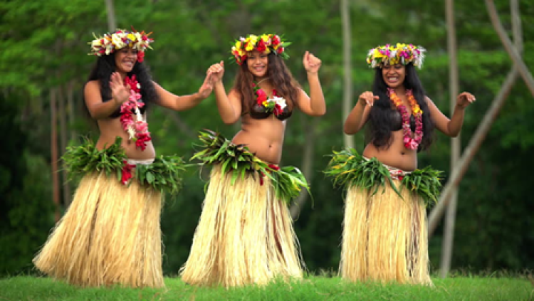 Hula Dancers