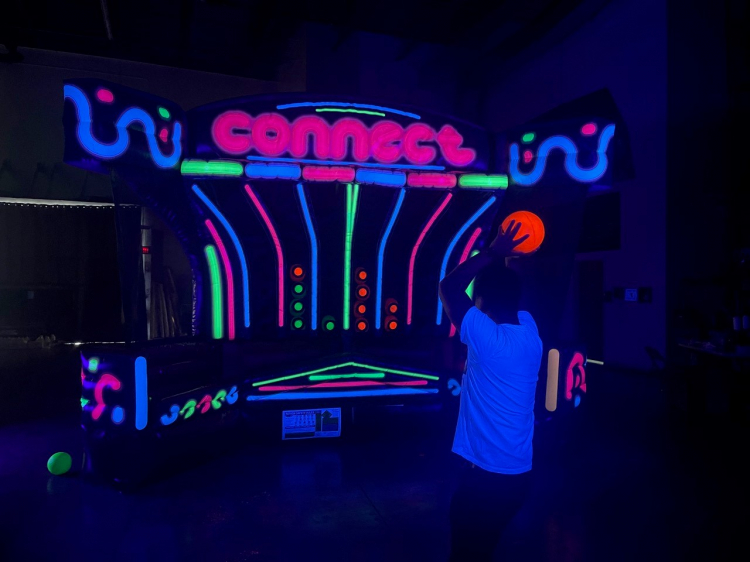 Black Light Connect 3 Basketball