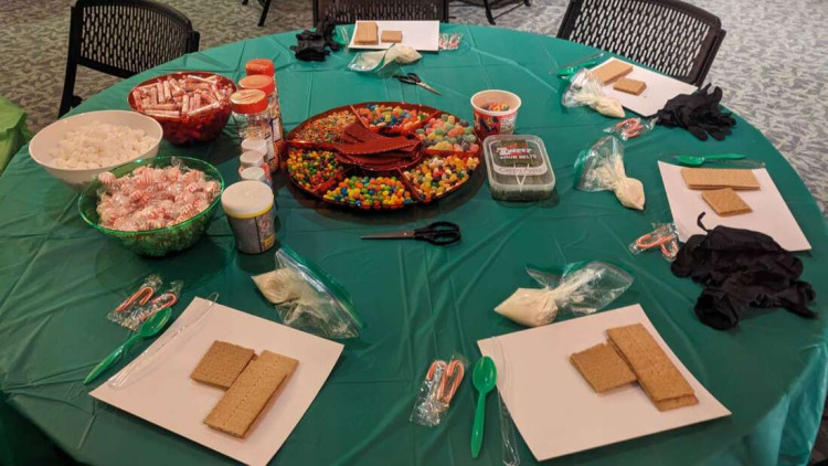 Gingerbread House Making Station