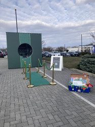10' x 3' Green Carpet with Green Rope and Stanchions