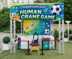 Championship Human Crane Game